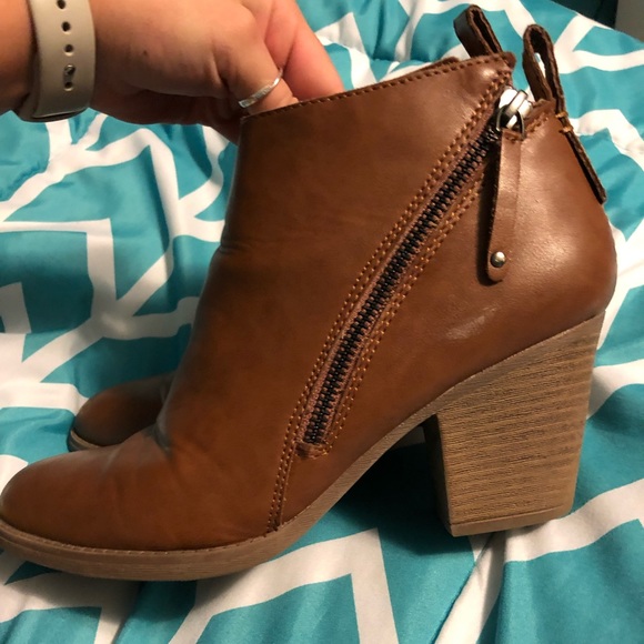 Boots - Picture 1 of 3